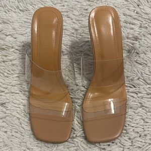 NWOT Clear women’s heels
